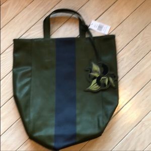 NWT Saks Fifth Avenue Tote bag with snake ‘charm’